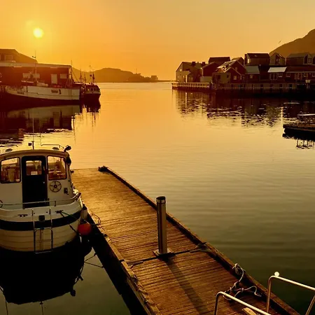 아파트 Seaside View Lofoten 발스타드